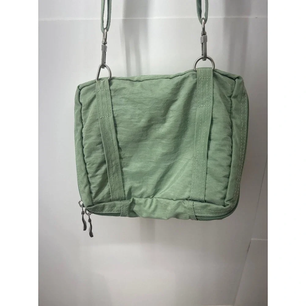 Baggallini Pastel Green Crossbody Purse (sz. 8 in)